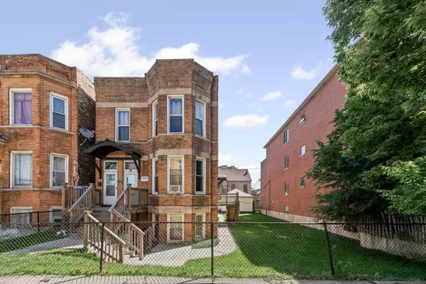 3535 S Hamilton AVE, Chicago, IL 60609