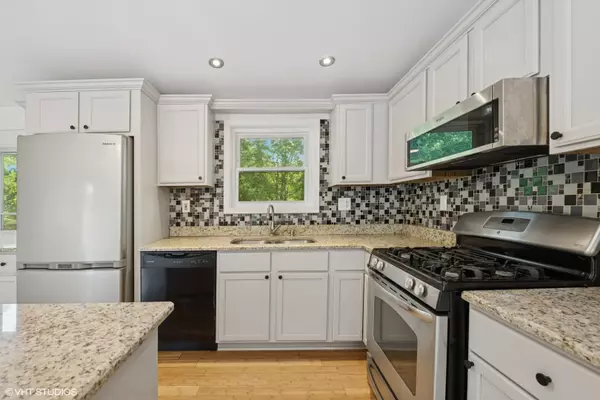 Poplar Grove, IL 61065,104 Hastings WAY SW