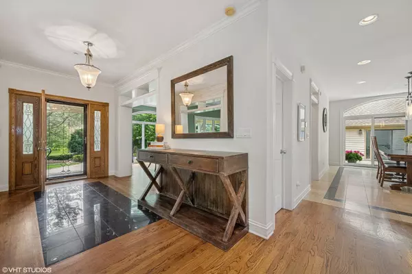 Barrington, IL 60010,540 Harvard AVE