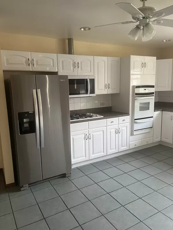 Markham, IL 60428,16146 Cambridge DR