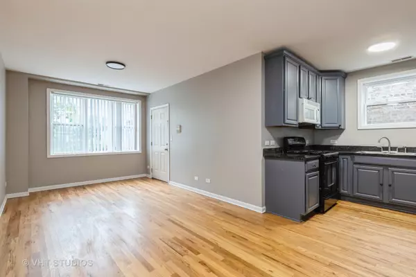 Chicago, IL 60612,3115 W Lexington ST