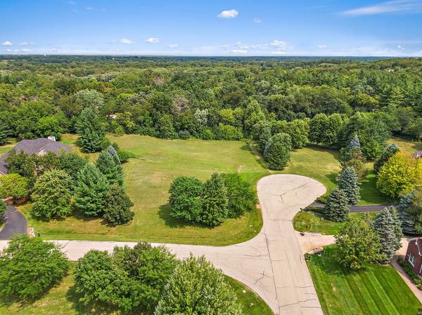 4315 S Heritage Hills RD, Crystal Lake, IL 60012