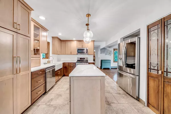 Lemont, IL 60439,19W681 109th ST