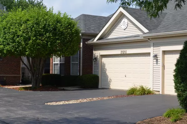 21205 W Cypress LN, Plainfield, IL 60544