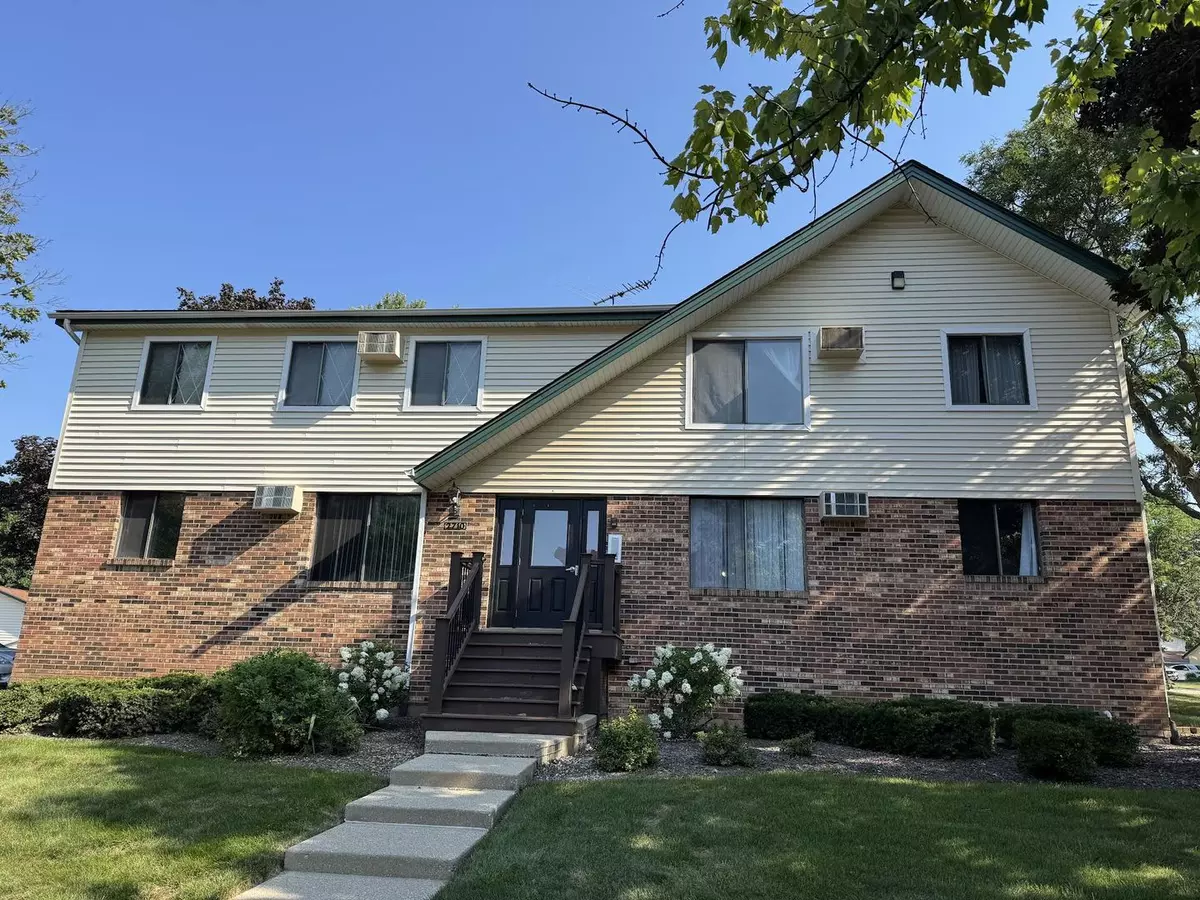 Woodridge, IL 60517,2710 Northcreek DR #1804