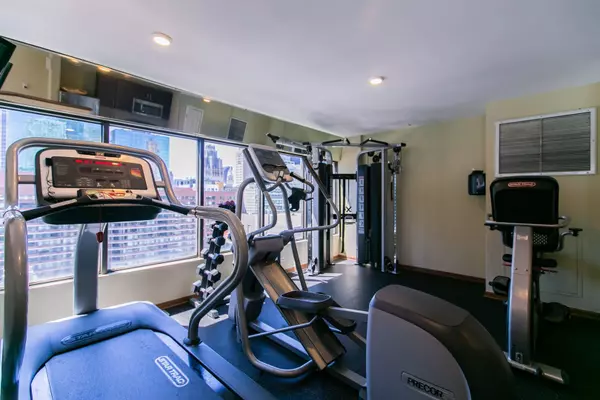 Chicago, IL 60611,230 E ONTARIO ST #1503