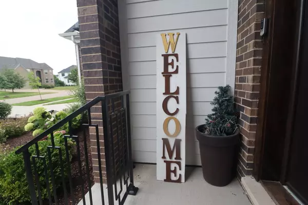 Naperville, IL 60564,4215 Chinaberry LN