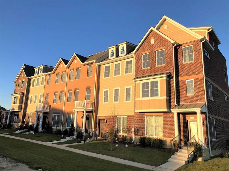 10604 Alice Mae CT, Orland Park, IL 60462
