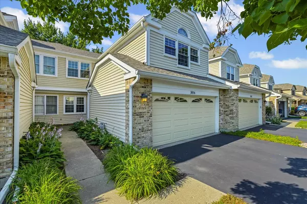 3056 N Daniels CT, Arlington Heights, IL 60004