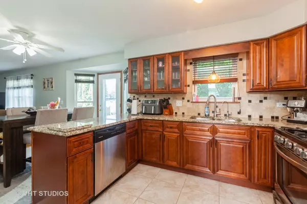 Plainfield, IL 60586,1905 Chestnut Grove DR
