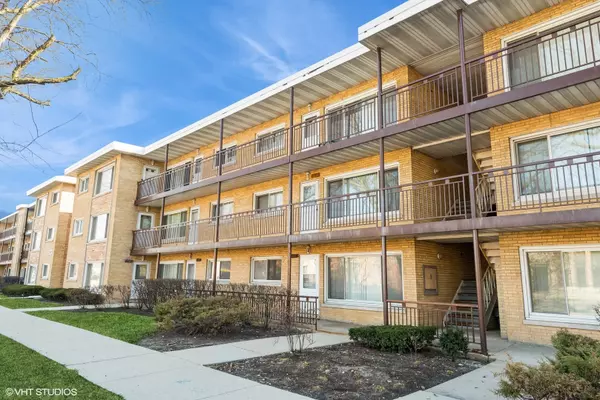 4907 N Harlem AVE #1, Chicago, IL 60656