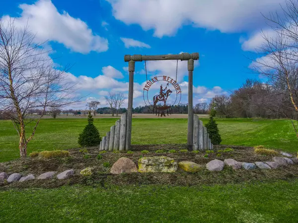 1404 Indian TRL, Kankakee, IL 60901
