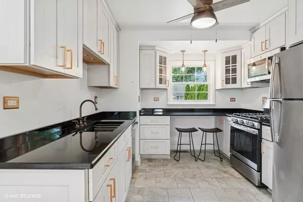 Brookfield, IL 60513,3730 Blanchan AVE