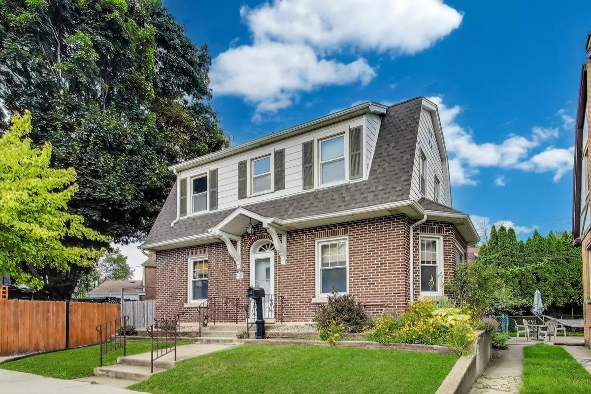Chicago, IL 60646,6320 W Peterson AVE