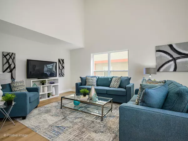 Libertyville, IL 60048,16961 W Serranda DR