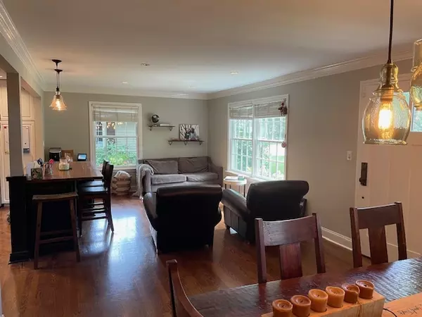 Libertyville, IL 60048,630 McKinley AVE