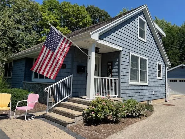 Libertyville, IL 60048,310 Carter ST