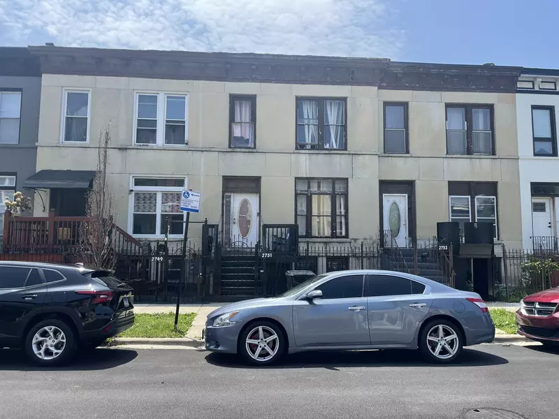 2751 W Maypole AVE, Chicago, IL 60612