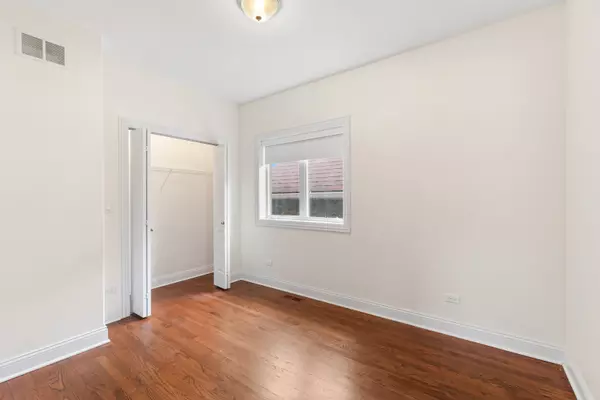 Chicago, IL 60609,3741 S Wolcott AVE