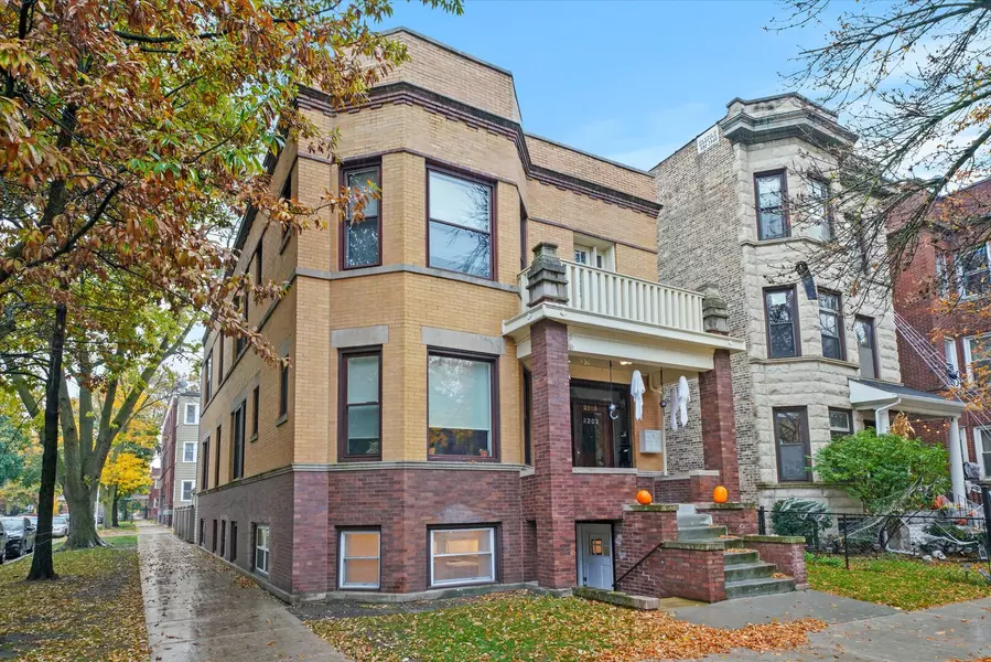 2203 W Giddings ST #G, Chicago, IL 60625