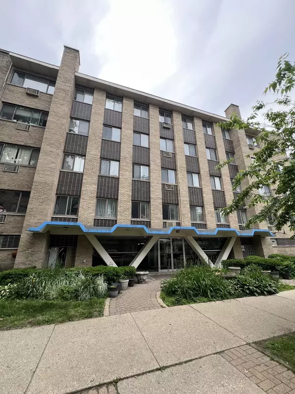 6250 N Kenmore AVE #513, Chicago, IL 60660