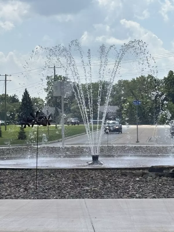 Peru, IL 61354,1 Pointe BLVD