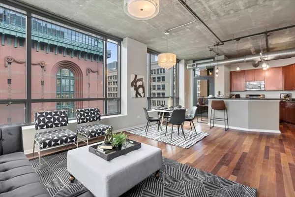 Chicago, IL 60605,520 S State ST #710