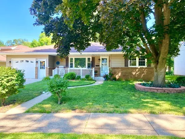 1106 W 5th ST, Rock Falls, IL 61071
