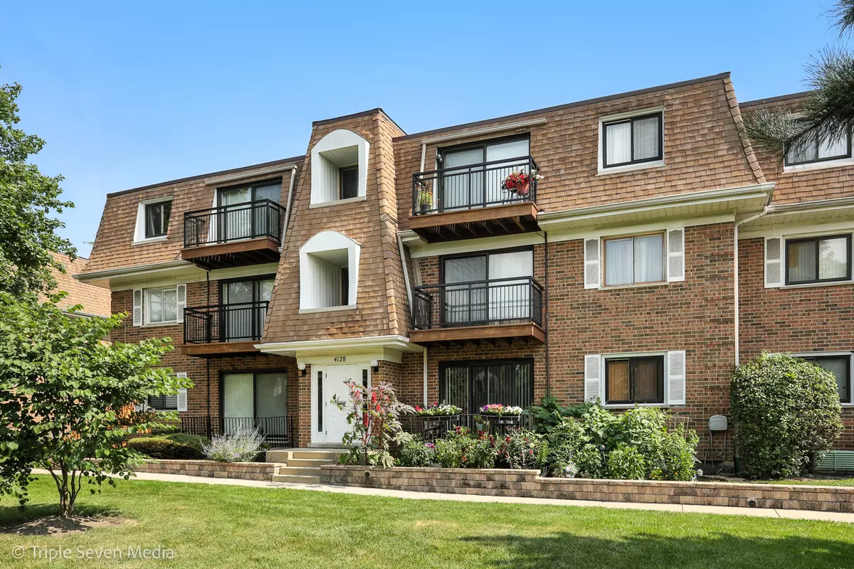 Glenview, IL 60025,4128 Cove LN #C