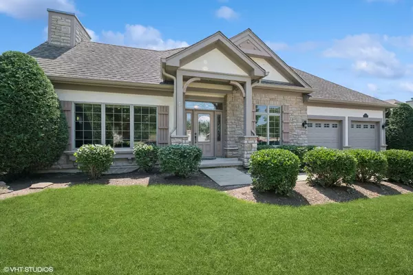 240 Regency CT, Wauconda, IL 60084