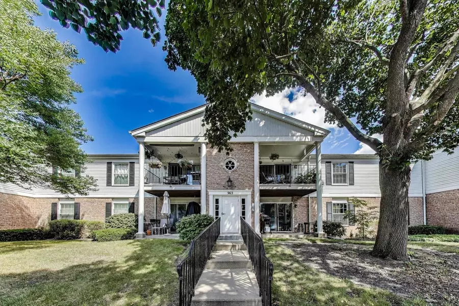 963 Golf Course RD #3, Crystal Lake, IL 60014