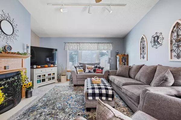 Champaign, IL 61822,3203 TIMBERLINE DR