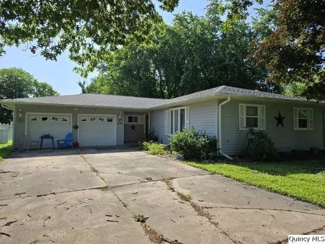 Carthage, IL 62321,705 S Washington