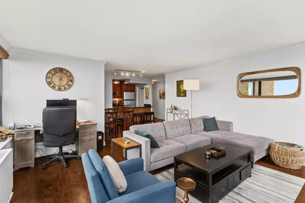 Chicago, IL 60614,1850 N Clark ST #2702