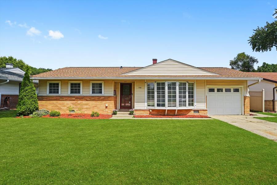 510 Oakton ST, Elk Grove Village, IL 60007