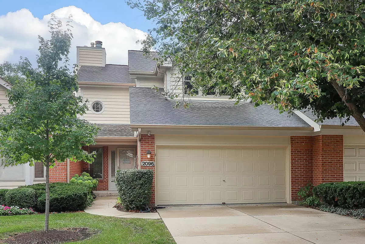 Wheaton, IL 60187,2096 Hallmark CT