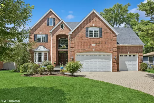 1106 S Kensington AVE, La Grange, IL 60525