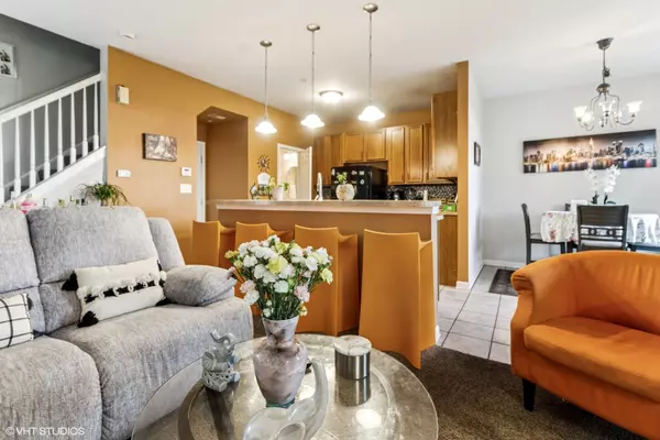 Yorkville, IL 60560,181 Willoughby CT #B