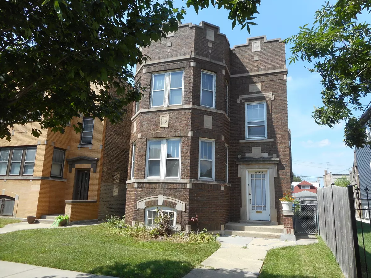 Chicago, IL 60651,5226 W Crystal ST
