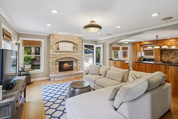 Park Ridge, IL 60068,1220 S Knight AVE