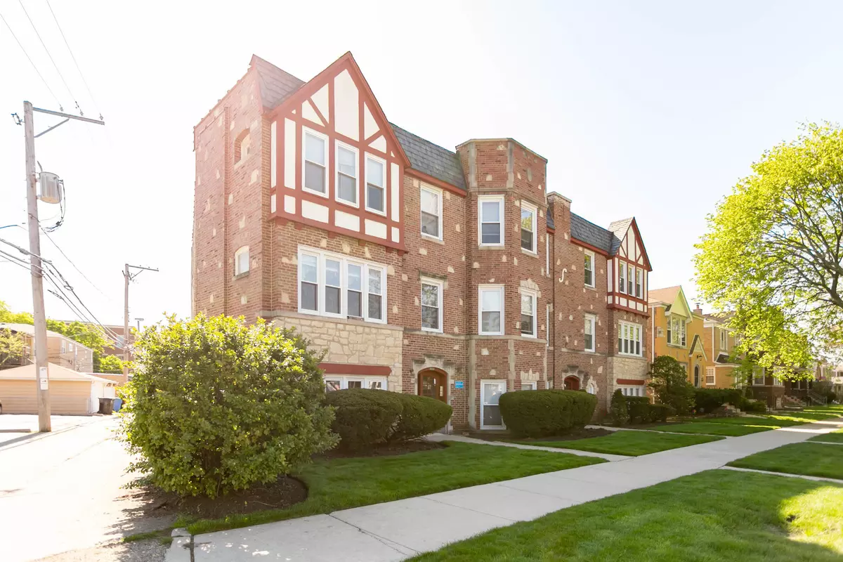 Chicago, IL 60630,4941 N Monitor AVE #GN