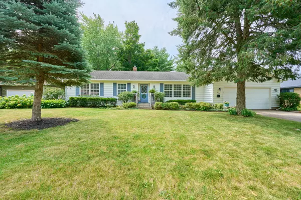 312 Fairmont DR, Dekalb, IL 60115