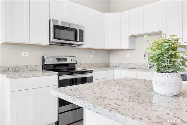 North Aurora, IL 60542,1101 Ritter ST #303
