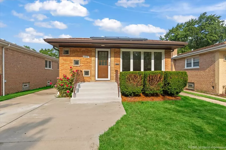 11214 S Sacramento AVE, Chicago, IL 60655