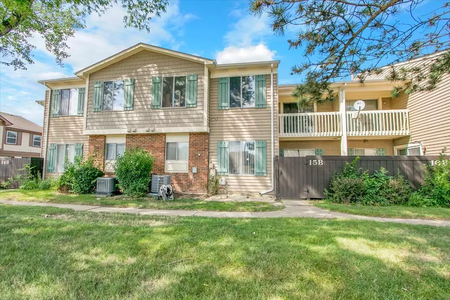 15B Fernwood DR, Bolingbrook, IL 60440