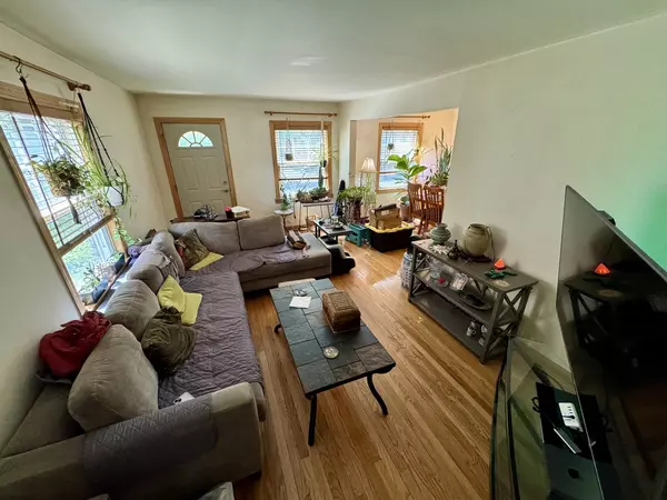 Des Plaines, IL 60018,1735 Linden ST