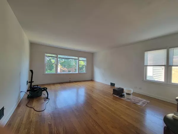 Chicago, IL 60625,2707 W Berwyn ST #2