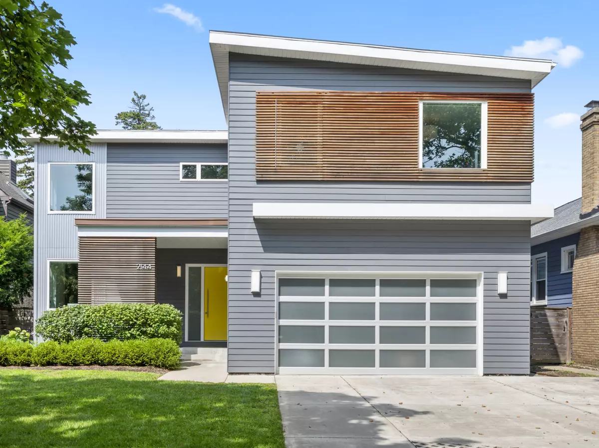 Evanston, IL 60201,2144 McDaniel AVE