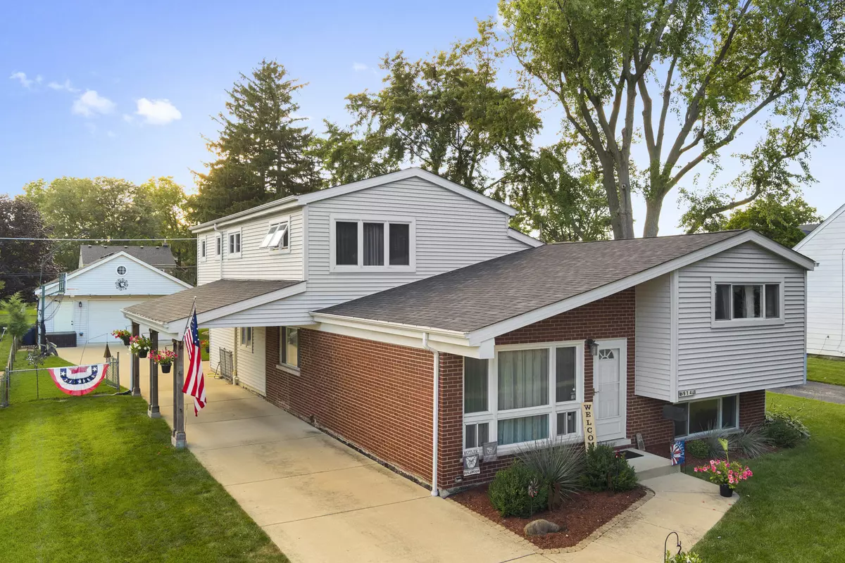 Lombard, IL 60148,914 S Lombard AVE