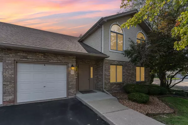 2626 Crescenzo DR #F, Joliet, IL 60436